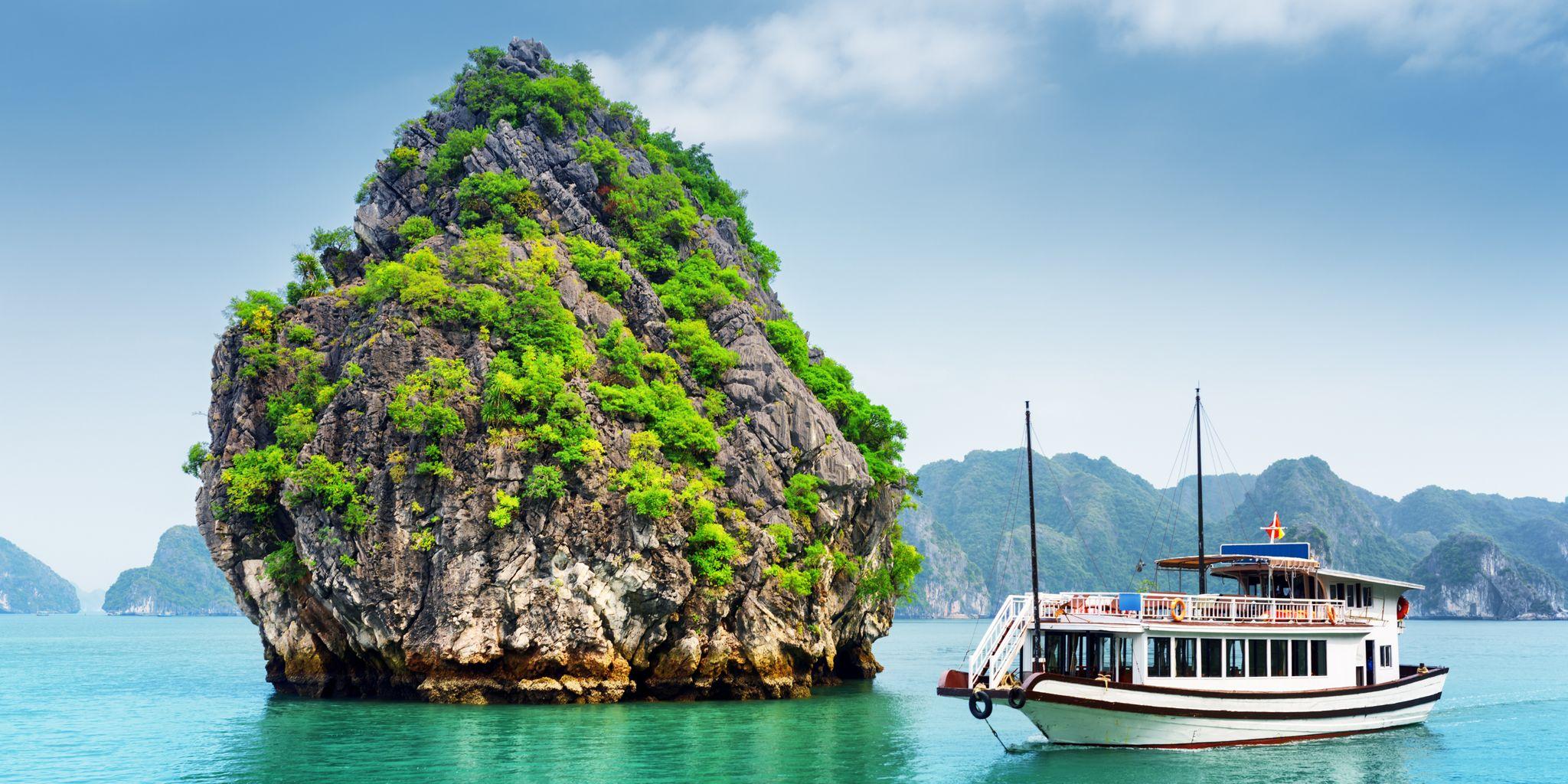 Ha Long Bay